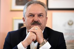 Jakubiak zapowiada kontrolę obietnic PO. 'Osobiście założę zespół parlamentarny...'