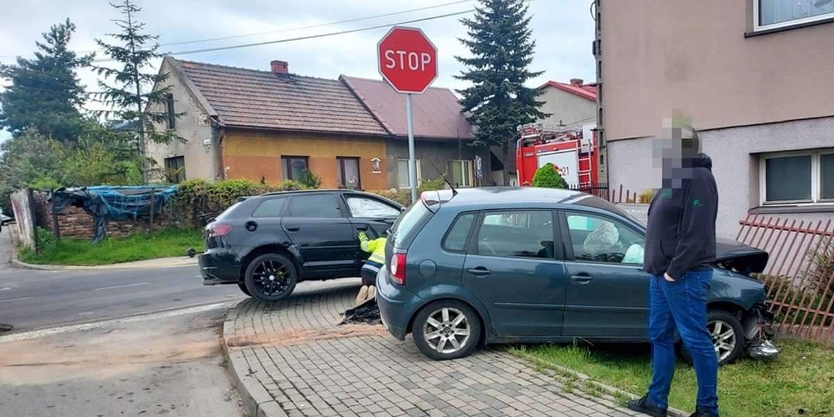 Maturzysta doprowadził do groźnego wypadku. Wszystko przez... kalkulator.