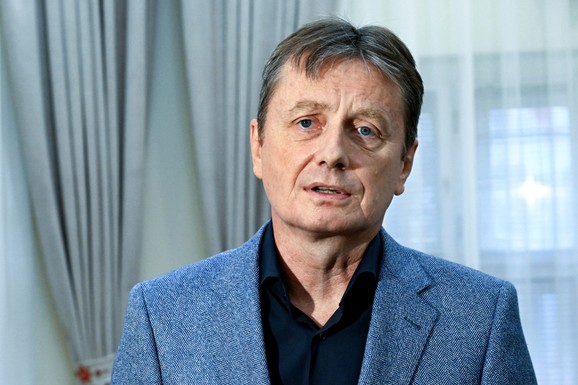 "ISTORIJSKA POBEDA SNS U LUČANIMA" Oglasio se Darko Glišić: "Imamo preko 68 odsto podrške"