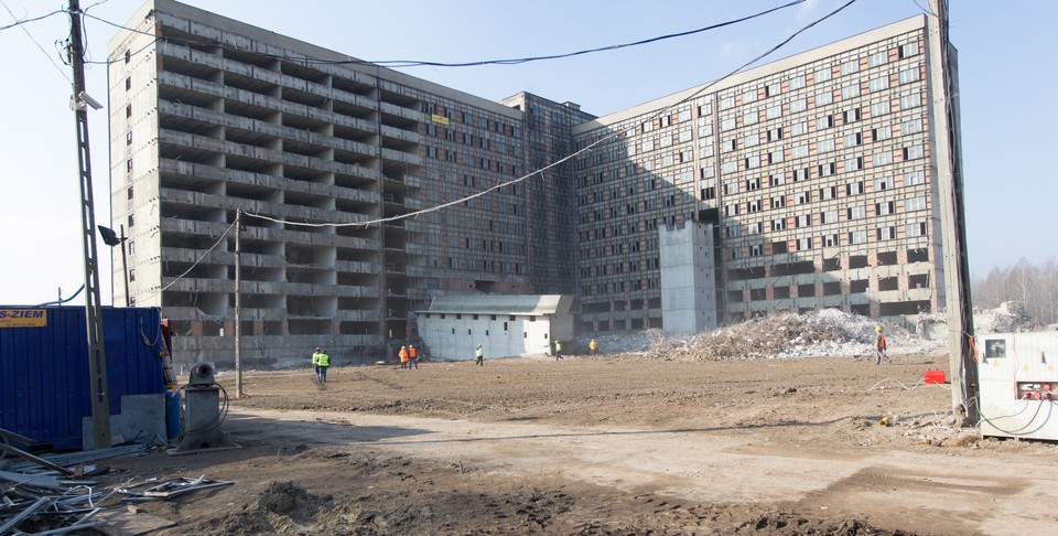 ZABRZE AKADEMICKIE CENTRUM MEDYCZNE WYBURZANIE