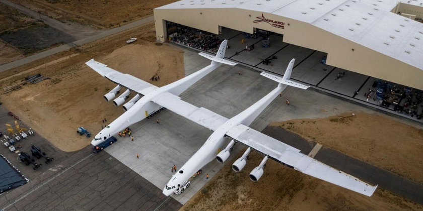 M7ADNK Stratolaunch