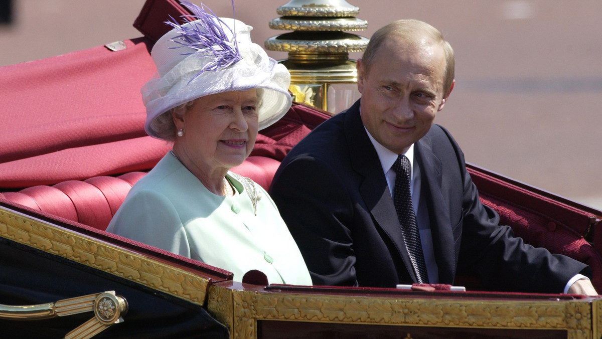 Elżbieta II ujawniła, co sądzi na temat Władimira Putina. Użyła do tego psa