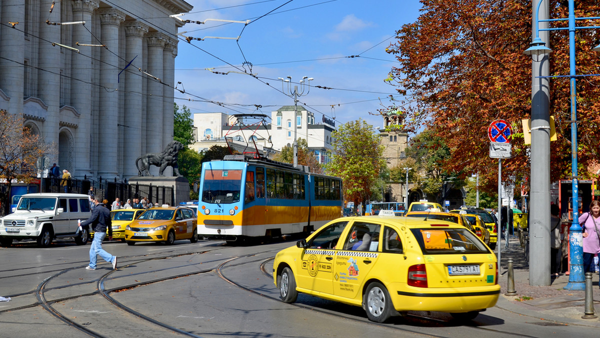 Amerykańska ambasada w Bułgarii ostrzegła obywateli Stanów Zjednoczonych, by unikali dużego węzła komunikacyjnego w Sofii z powodu groźby zamachu na jeden lub wiele miejskich autobusów.