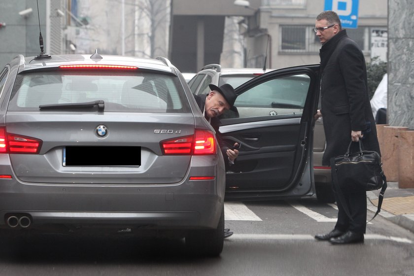 Palikot: Ten świr nie powinien mieć broni