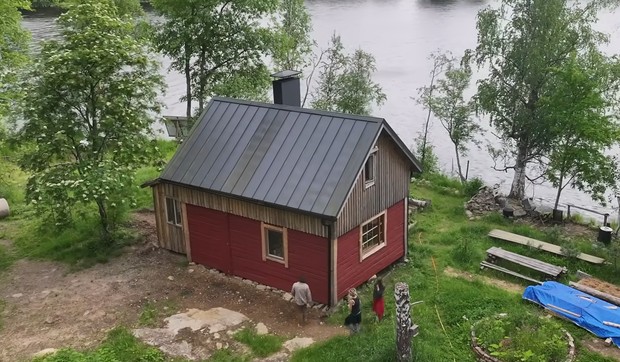 Kuća na napuštenom ostrvu