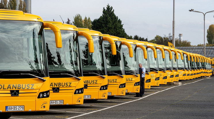 A sztrájkot a Szolidaritás Autóbusz-közlekedési Szakszervezet hírdette meg /fotó: MTI/Krizsán Csaba