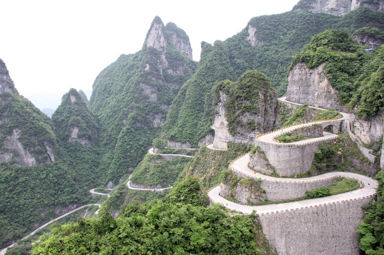 Tianmen Winding Mountain Road