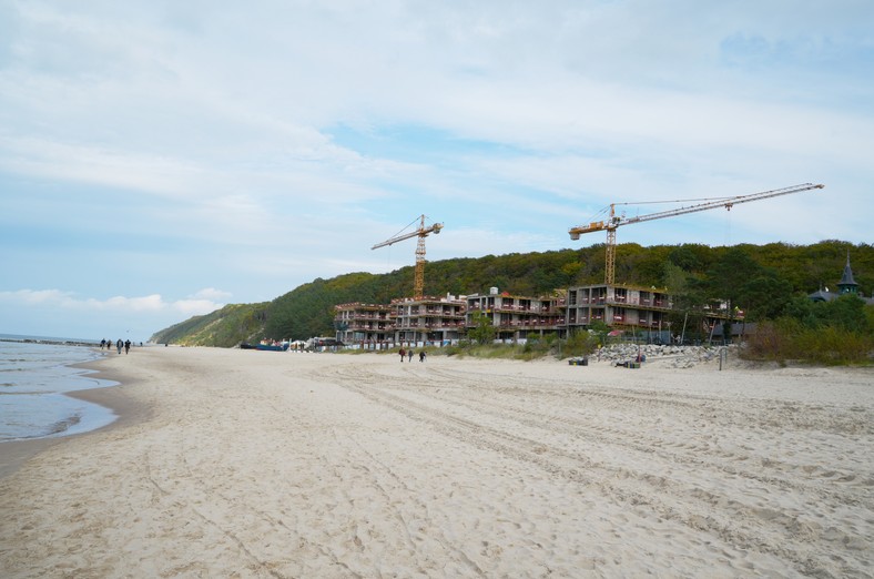 Budowa na plaży w Międzyzdrojach, 10.09.2024 r.