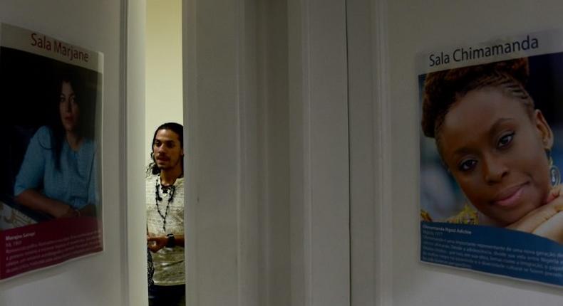 Syrian refugee Hadi Bakkour (C) teaches Arabic in Rio de Janeiro, Brazil on April 20, 2017