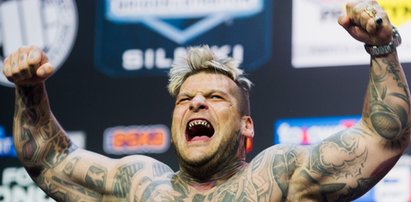 Popek zamieni klatkę na ring! Gromda podpisała umowę z kontrowersyjnym raperem