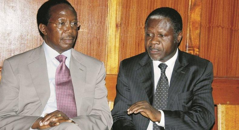 Samuel Gichuru (L) and Chris Okemo (R) pictured in court in 2016 at a hearing on their extradition case