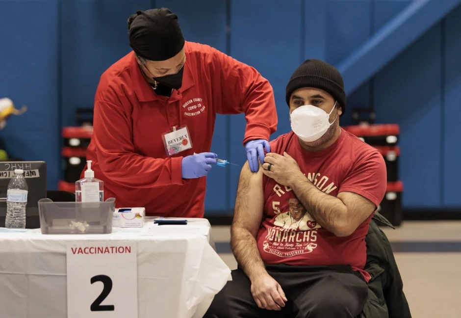 Vakcinisanje protiv kovida u Nju Džersiju u januaru