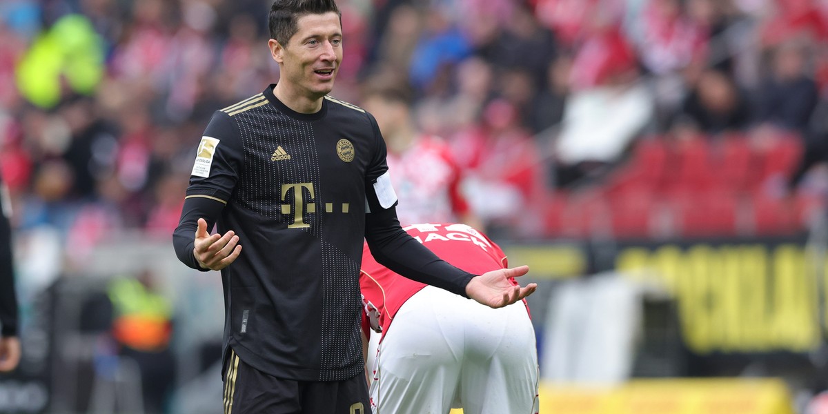 Robert Lewandowski jest już bardzo blisko ostatecznej wyprowadzki z Bayernu Monachium. 