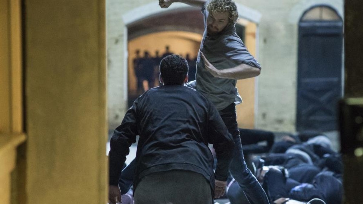 Kadr z serialu Iron Fist od Netflixa 