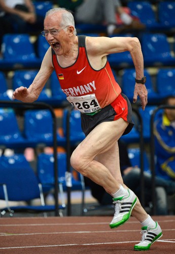 Starzy, ale jarzy. Mistrzowie z siwym włosem. Im krzepy nie brakuje