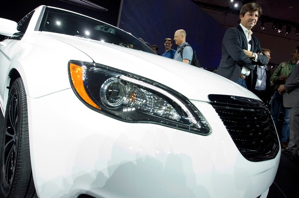 Chrysler 200 na LA Auto Show 2010. Fot. Bloomberg.