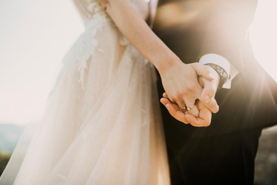 Minden kiderült: titokban összeházasodott a Drága örökösök sztárja és a Fókusz riportere fotó: Getty Images