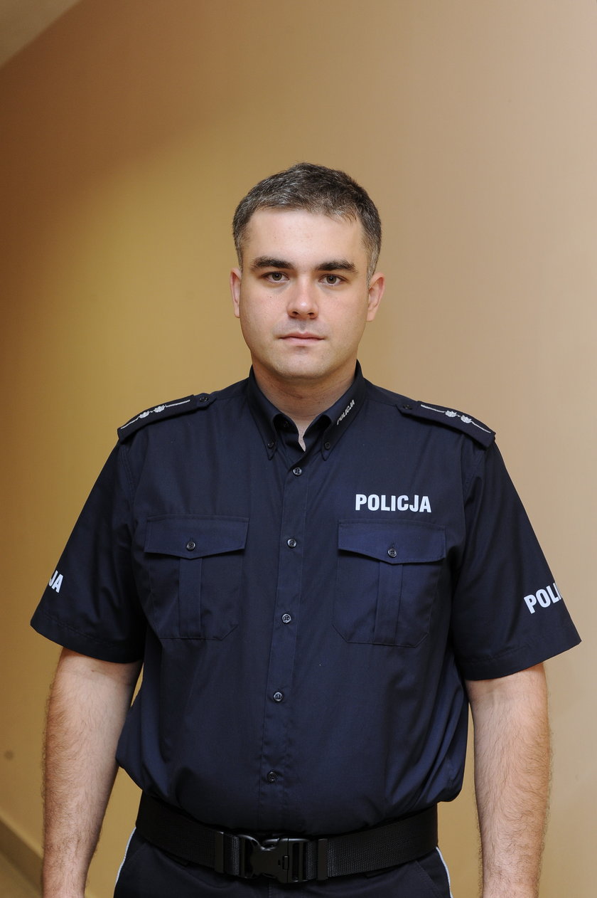 Kamil Rynkiewicz (35 l.) z zespołu prasowego dolnośląskiej policji
