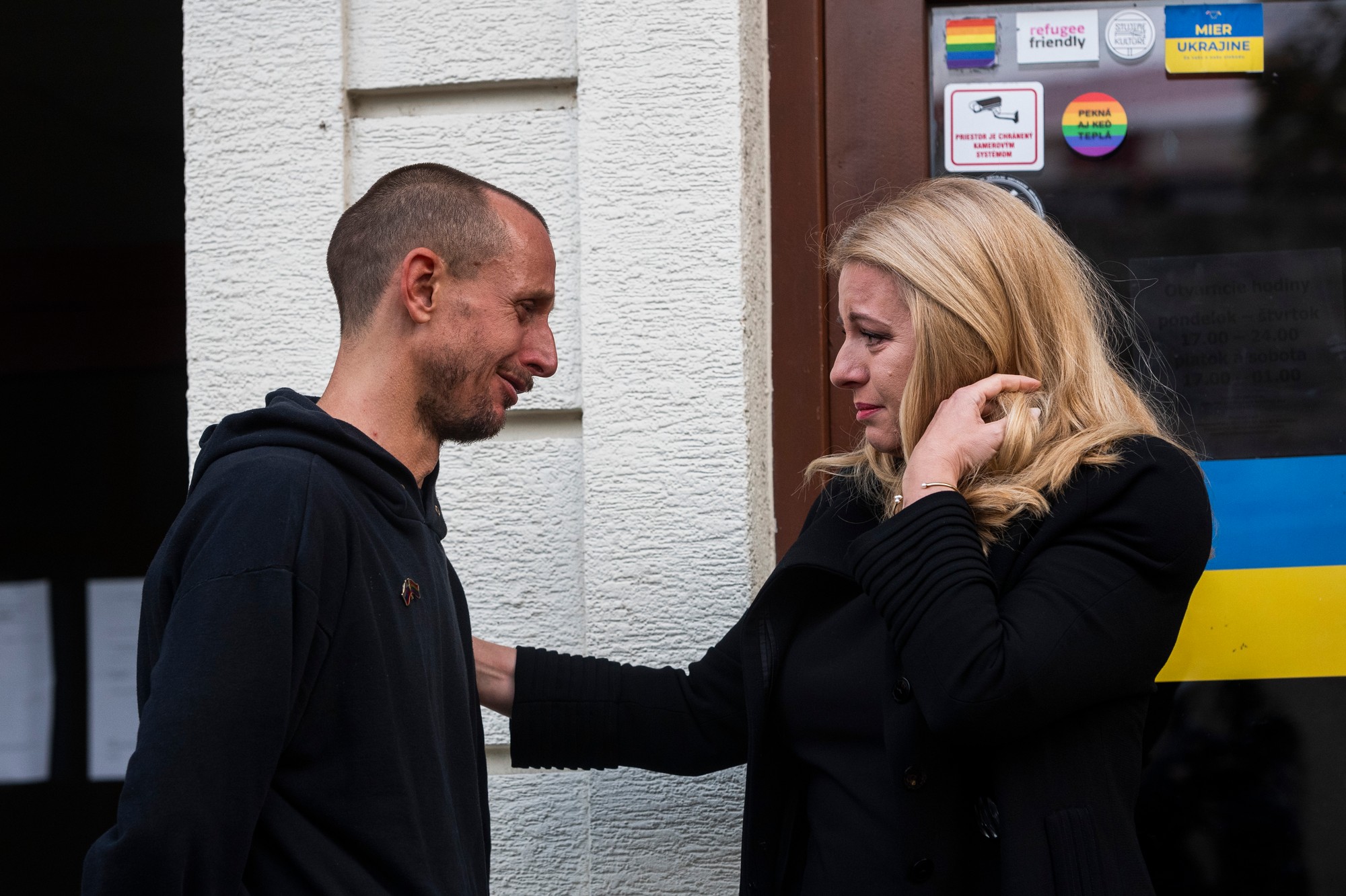 Zuzana Čaputová a majiteľ podniku Tepláreň Roman Samotný.
