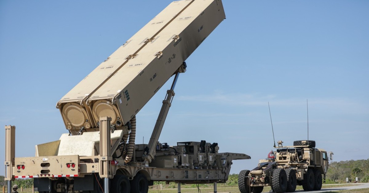 Nowa broń USA! Hiperdźwiękowe pociski i tanie rakiety manewrujące zrzucane z samolotów transportowych