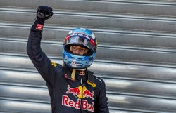 Formuła 1: Daniel Ricciardo wygrał kwalifikacje do wyścigu o Grand Prix Monako