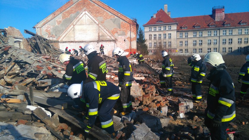 W Grudziądzu zawaliła się hala. Szukają ludzi pod gruzami