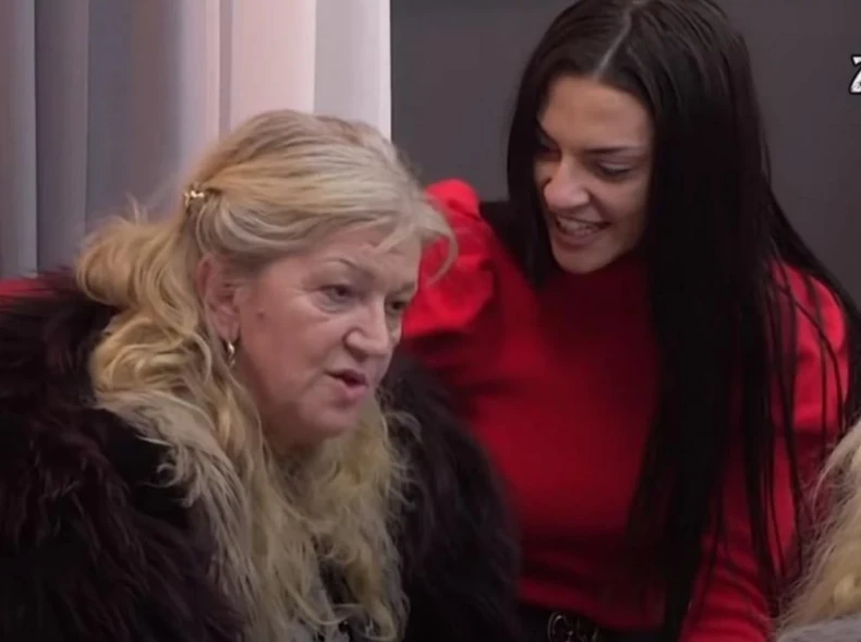 Majka Tare Simov Miroslava