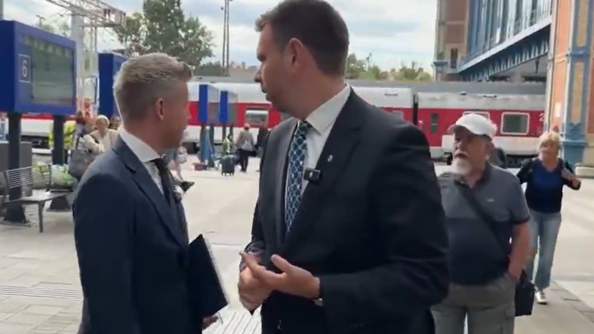 Mađara pljunuo muškarac na ulici