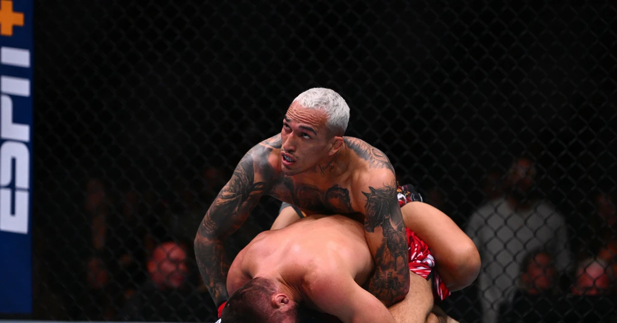 Oliveira poddał Gamrota na gali UFC. Zobacz, ile Polak zarobił za przegraną walkę wieczoru