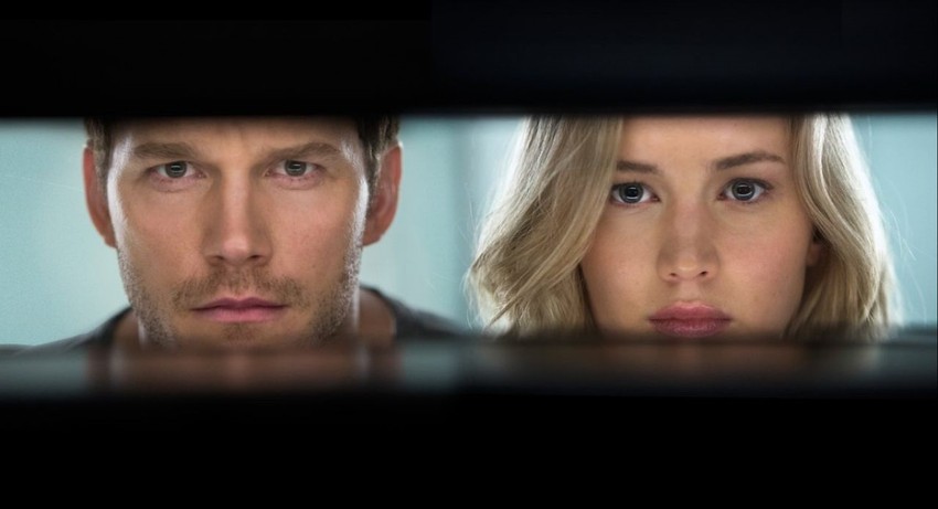 Kris Prat i Dženifer Lorens u filmu "Passengers"