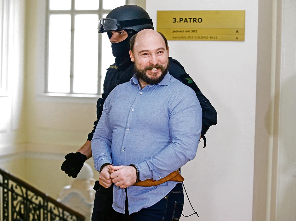 Policija u Mađarskoj pratila je devojku Čabe Dera