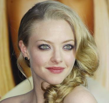 29238_amanda-seyfried-d0001C19944403b83e758