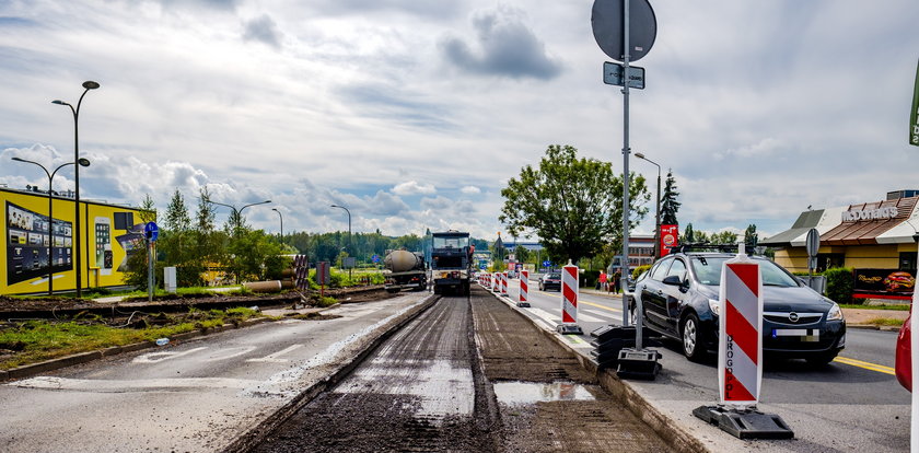 Rozgrzebali ul. Wolności w Rudzie Śląskiej. 2 lata postoimy w korkach