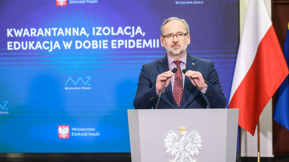 Sondaż. Polacy niezadowoleni z działań rządu w walce z pandemią COVID-19