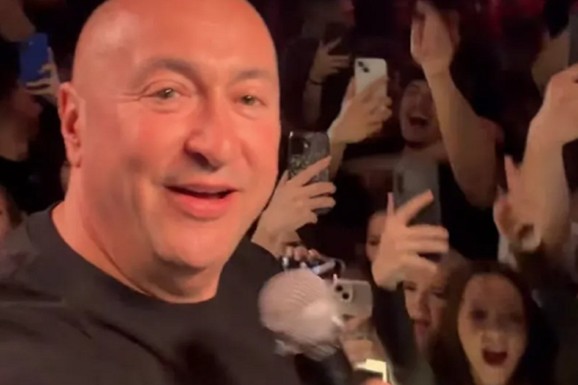 EVO KAKO IZGLEDA POSLE VELIKIH PROBLEMA Đaniju pre samo dve nedelje ugrađeno PET STENTOVA, a sad pokazao šta radi: Povukao potez koji je iznenadio mnoge (FOTO)