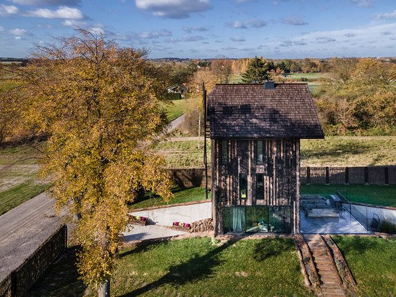 Dom w starym wiatraku na Lubelszczyźnie. Architekci zmienili ruinę w cudo!