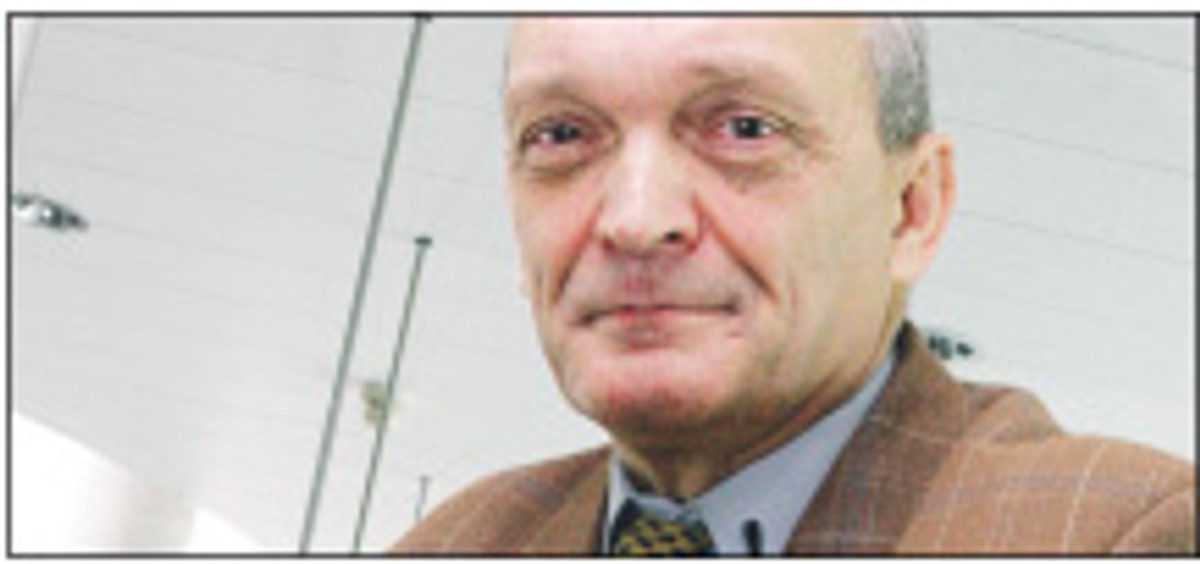 Prof. Hubert Izdebski | Uniwersytet Warszawski
