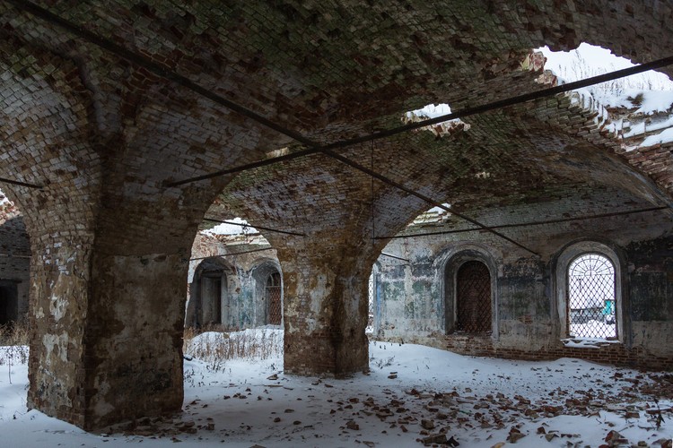 MAJESTATYCZNE. MISTYCZNE. OPUSZCZONE KOŚCIOŁY (29)