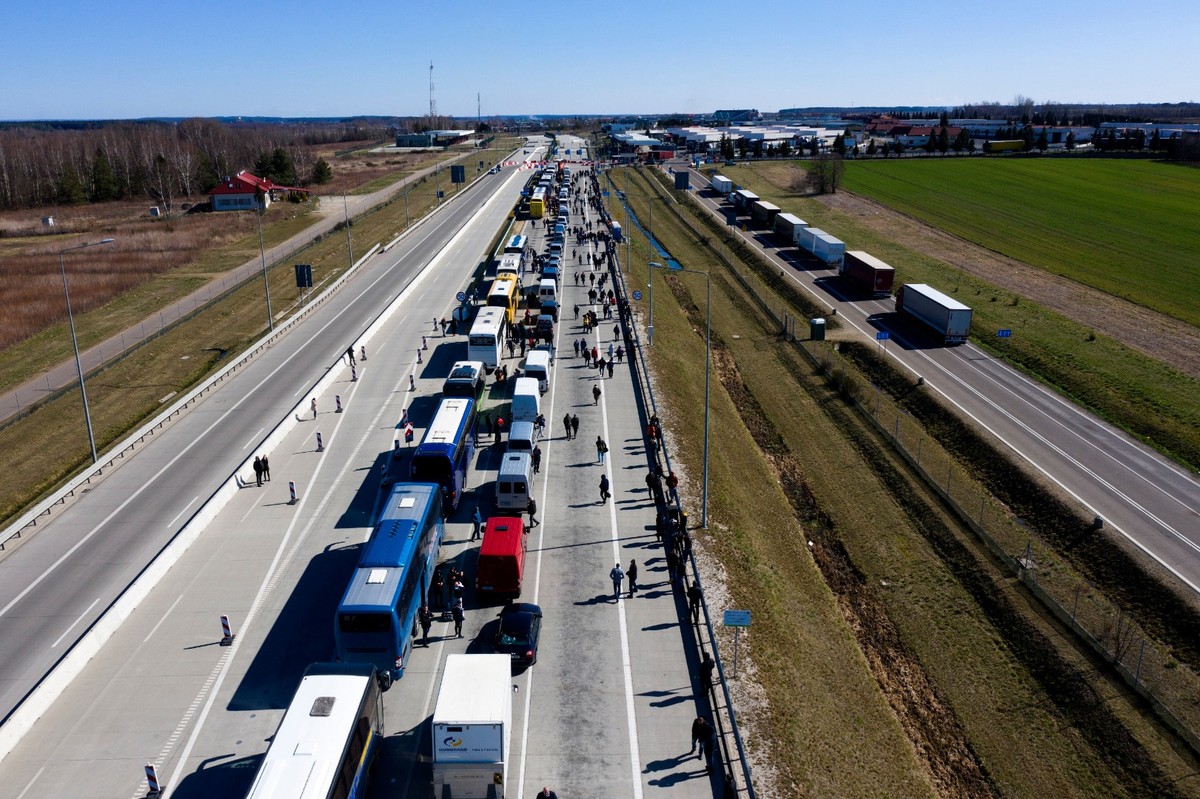 Wielu pracowników ze Wschodu zdecydowało się wyjechać z Polski, w obawie przed koronawirusem