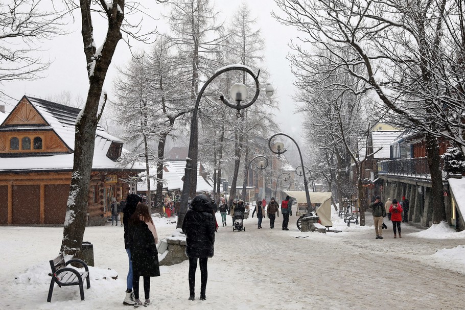 Zakopane spodziewa się w weekend nawet 20 tys. gości. 12 lutego szerzej otworzyły się m.in. hotele