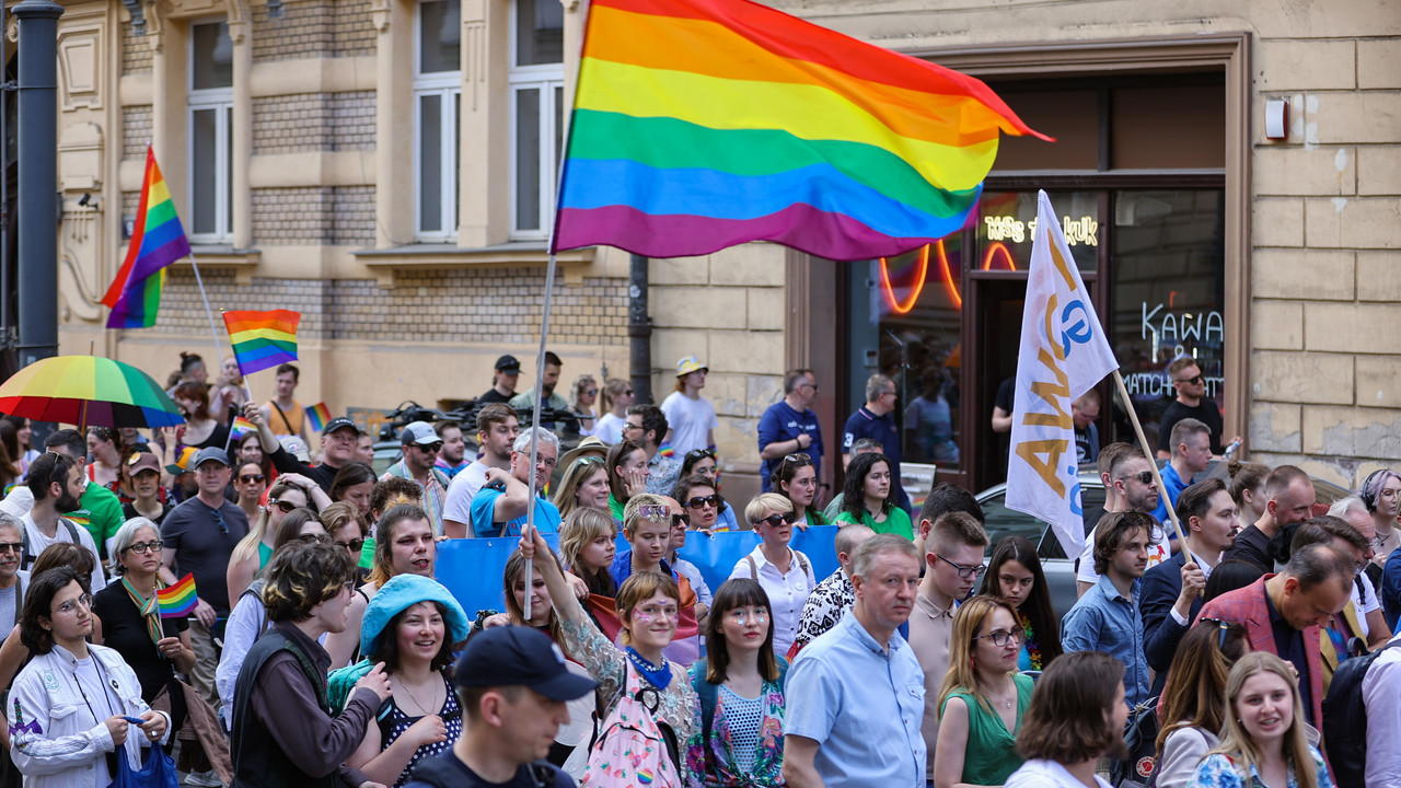 Ulicami Krakowa przeszedł Marsz Równości. "Jesteśmy nie do zatrzymania" [ZDJĘCIA]