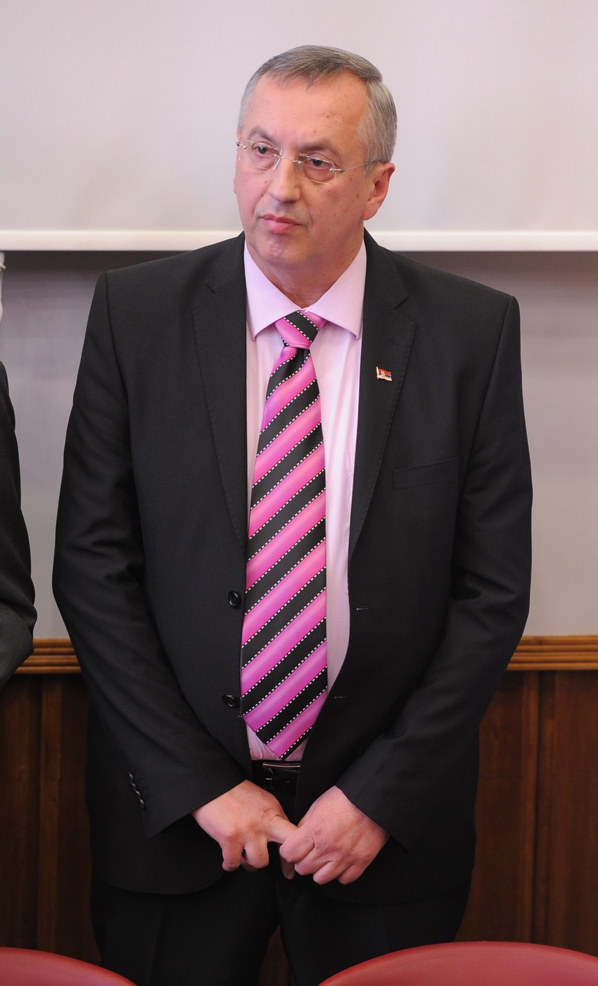 Dr Aleksandar Stojanović