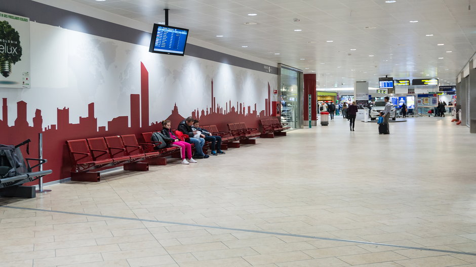 83-latek mieszkał na lotnisku w Bolonii (zdjęcie ilustracyjne)