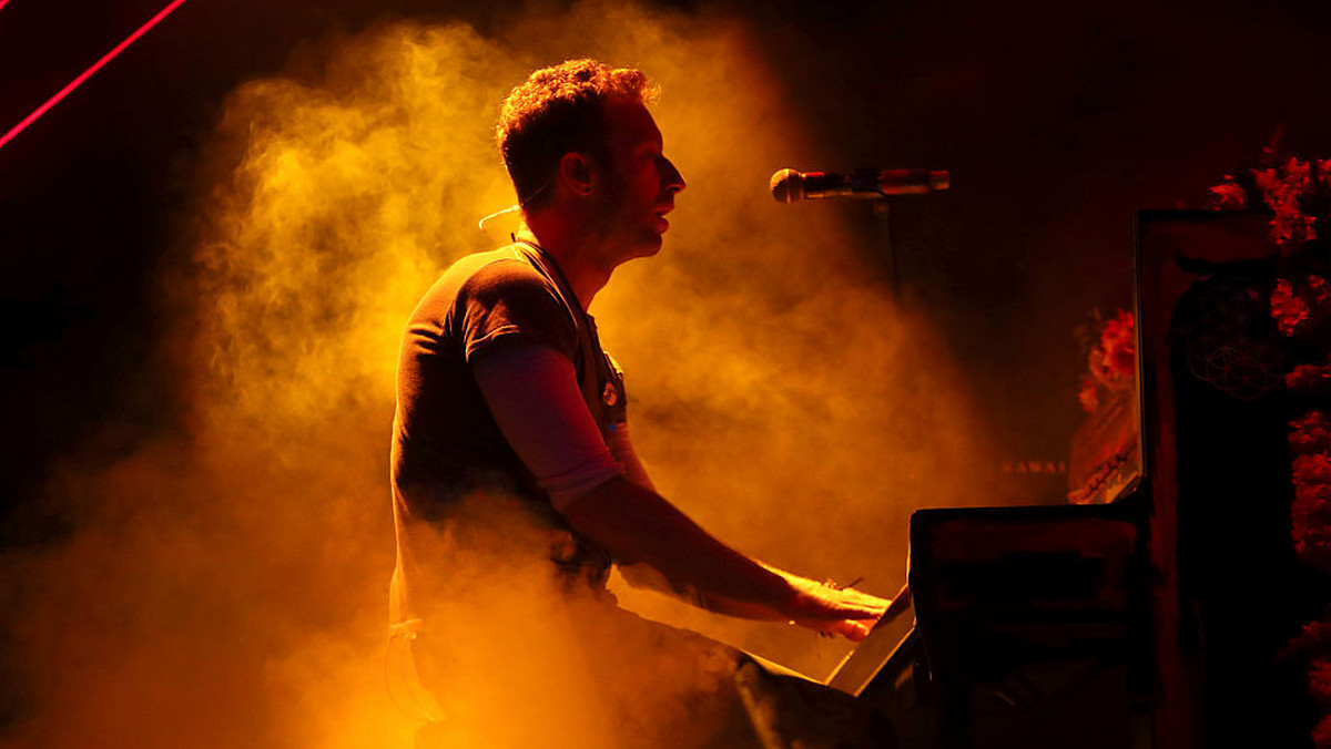 Ostatnia trasa "A Head Full of Dreams Tour" Coldplay zakończyła się pod koniec 2017 roku i przyniosła rekordowe zyski. Według magazynu "Billboard" brytyjska grupa na występach zarobiła aż 523 milionów dolarów. To trzeci najlepszy wynik w historii.