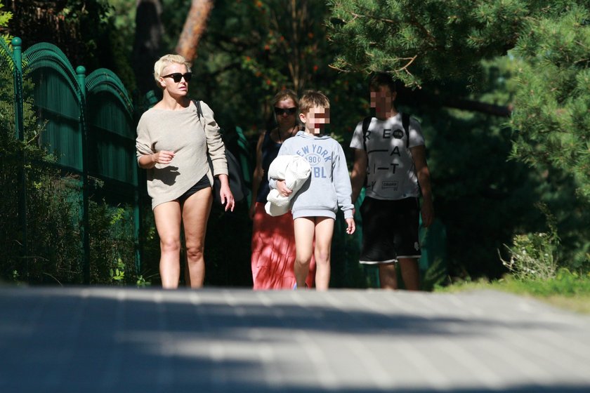 Joanna Racewicz z synem Igorem w Juracie