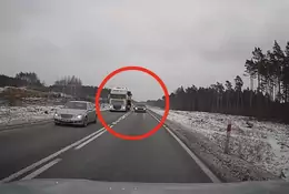 Kierowca BMW wyprzedzał bez opamiętania. "Przytulił się" do ciężarówki jak tylko mógł
