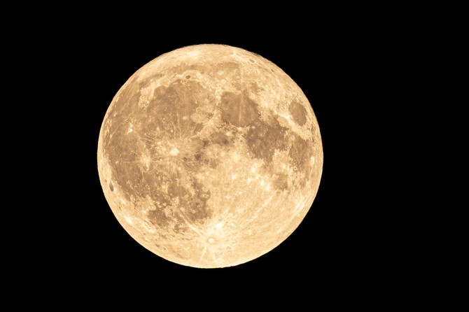 Večeras je supermesec u Biku