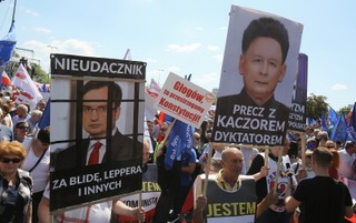 Błaszczak: Demonstracja opozycji to porażka. Miał być milion - było 45 tysięcy ludzi