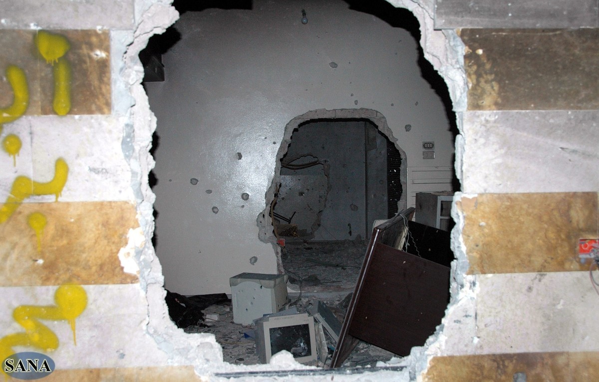 Budynek zniszczony w walkach w Syrii