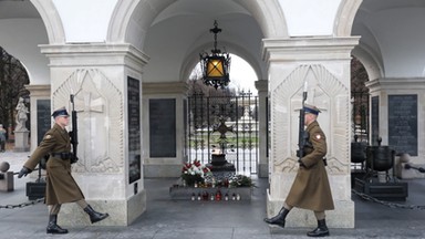 Promocja żołnierzy rezerwy na Placu Piłsudskiego. "Podjęli przemyślane i dojrzałe decyzje"